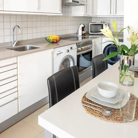 Apartamento Abora Garden With Terrace, Pool, Extensive Gardens And Free Parking *