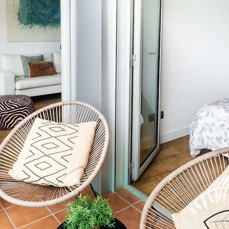 Abora Garden With Terrace, Pool, Extensive Gardens And Free Parking Apartamento *