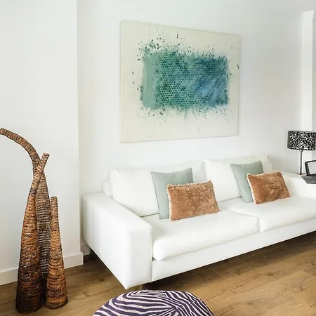 Apartamento Abora Garden With Terrace, Pool, Extensive Gardens And Free Parking