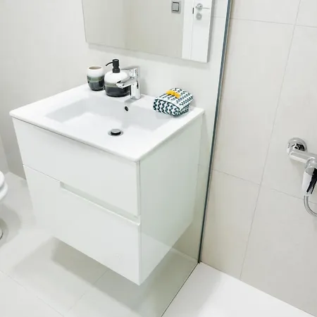 Apartamento Abora Garden With Terrace, Pool, Extensive Gardens And Free Parking *