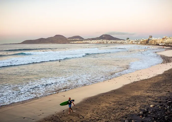 Abora Garden With Terrace, Pool, Extensive Gardens And Free Parking 公寓 *