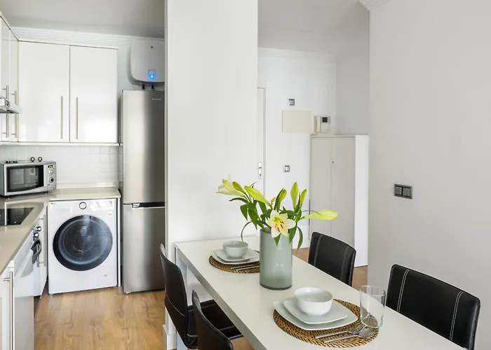 Abora Garden With Terrace, Pool, Extensive Gardens And Free Parking * Las Palmas de Gran Canaria